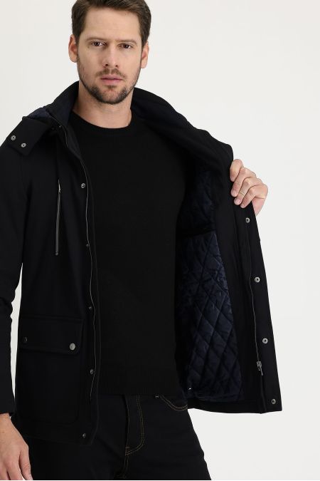 Verklebte Mantel-Jacke