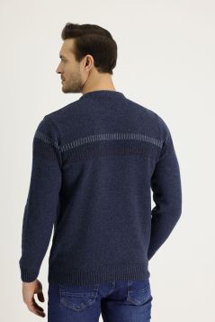 Rundhals-Regular-Fit-Gemusterter Wollstrickpullover