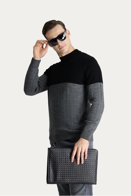 Rundhals-Slim-Fit-Gemusterter Strickpullover