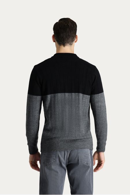 Pullover mit Rundhalsausschnitt, Slim Fit