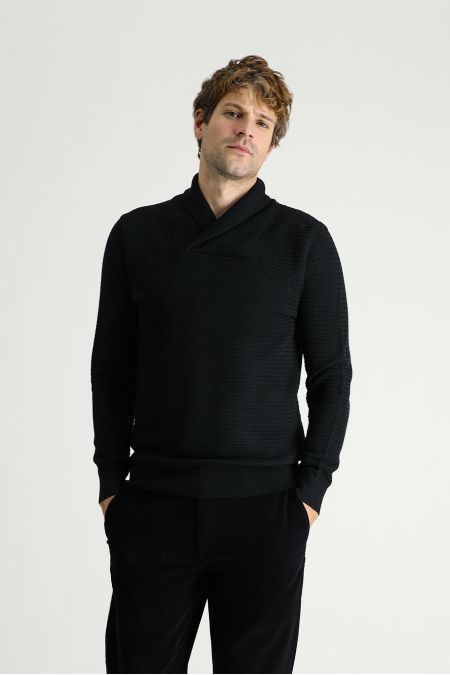 Shawl collar knitwear