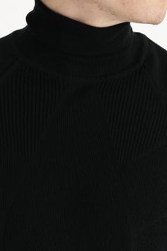 Turtleneck Slim Fit Jumper