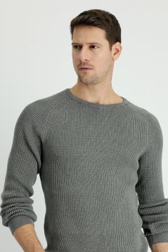 Pullover mit Rundhalsausschnitt, Slim Fit