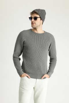 Pullover mit Rundhalsausschnitt, Slim Fit