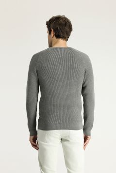 Pullover mit Rundhalsausschnitt, Slim Fit