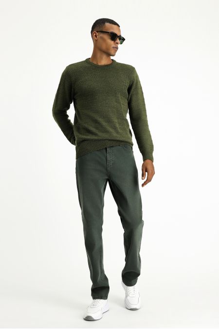 Rundhals-Slim-Fit-Gemusterter Strickpullover