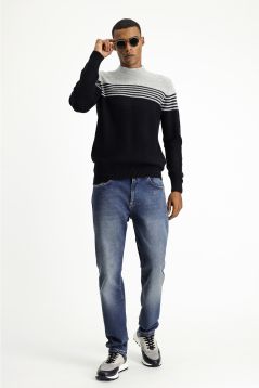 Bateau Neck Regular Fit Seamless Patterned Knit Sweater