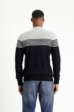 Bateau Neck Regular Fit Seamless Patterned Knit Sweater