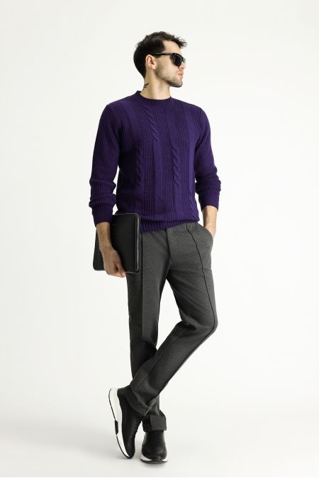 Rundhals-Slim-Fit-Gemusterter Strickpullover