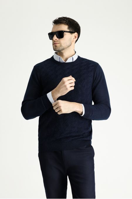 Rundhals-Slim-Fit-Gemusterter Strickpullover