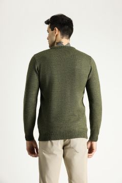 Pullover aus Wolle mit Rundhalsausschnitt, Slim Fit