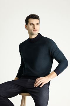 Bateau-Ausschnitt Slim-Fit Gemusterter Strickpullover