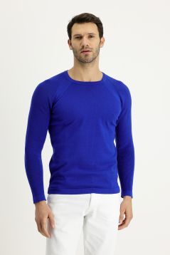 Pullover mit Rundhalsausschnitt, Slim Fit