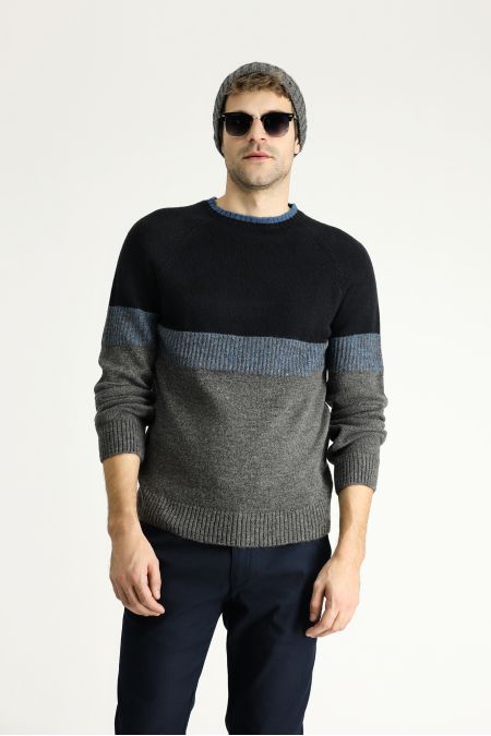 Pullover mit Rundhalsausschnitt, Slim Fit