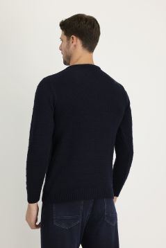 Rundhals-Slim-Fit-Gemusterter Strickpullover