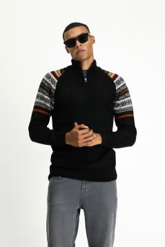 Bateau Neck Slim Fit Patterned Knit Sweater with Zipper